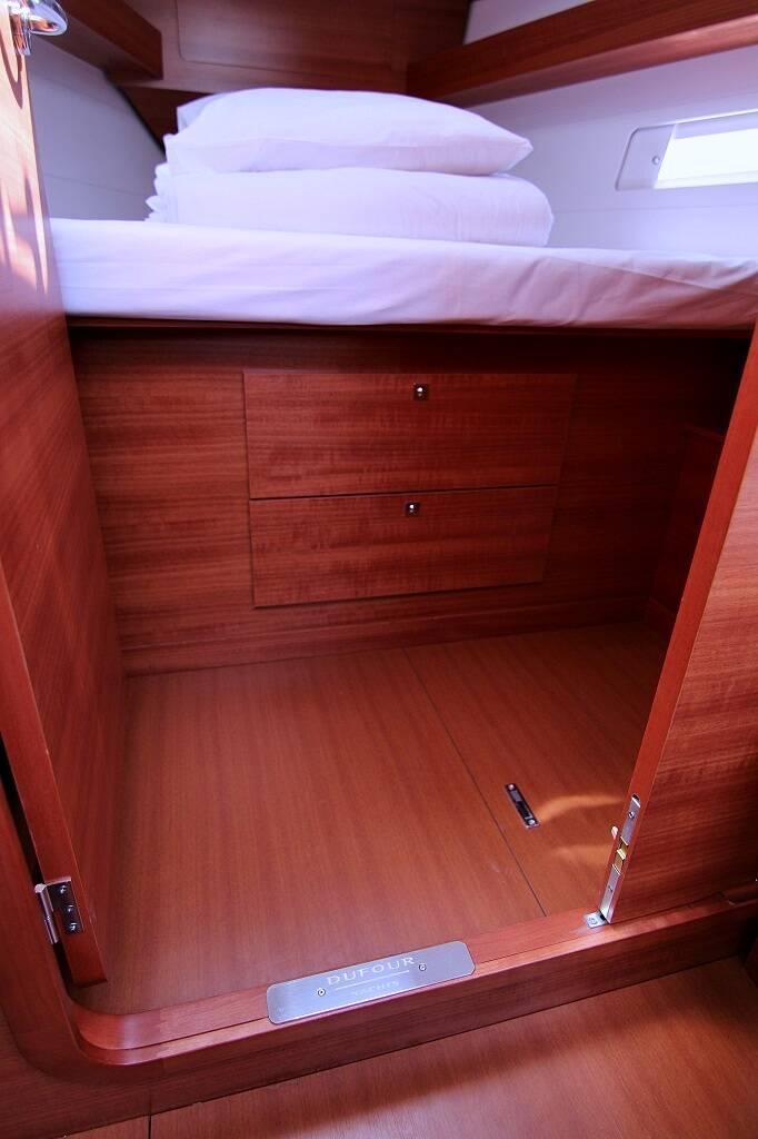 Dufour 382 GL  | Louise