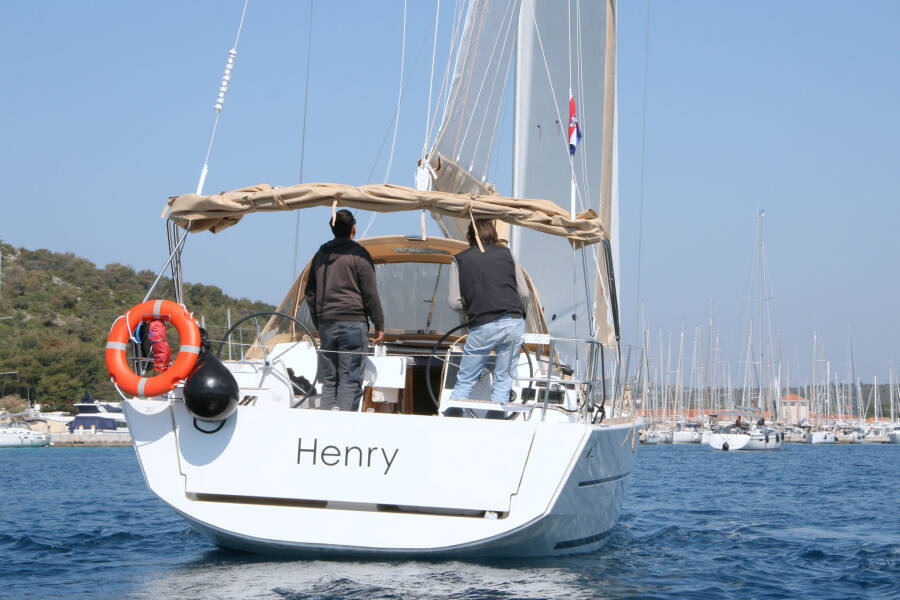 Dufour 382 GL  | Henry