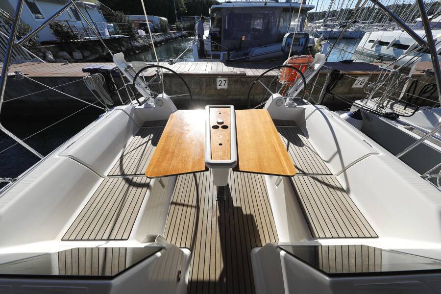 Dufour 382 GL  | Sunset