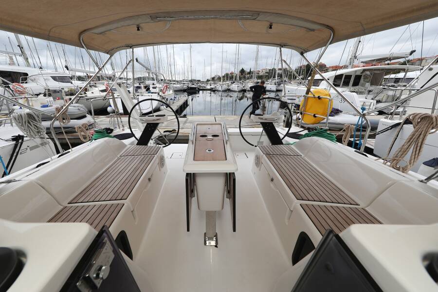 Dufour 390 GL  | Mercury