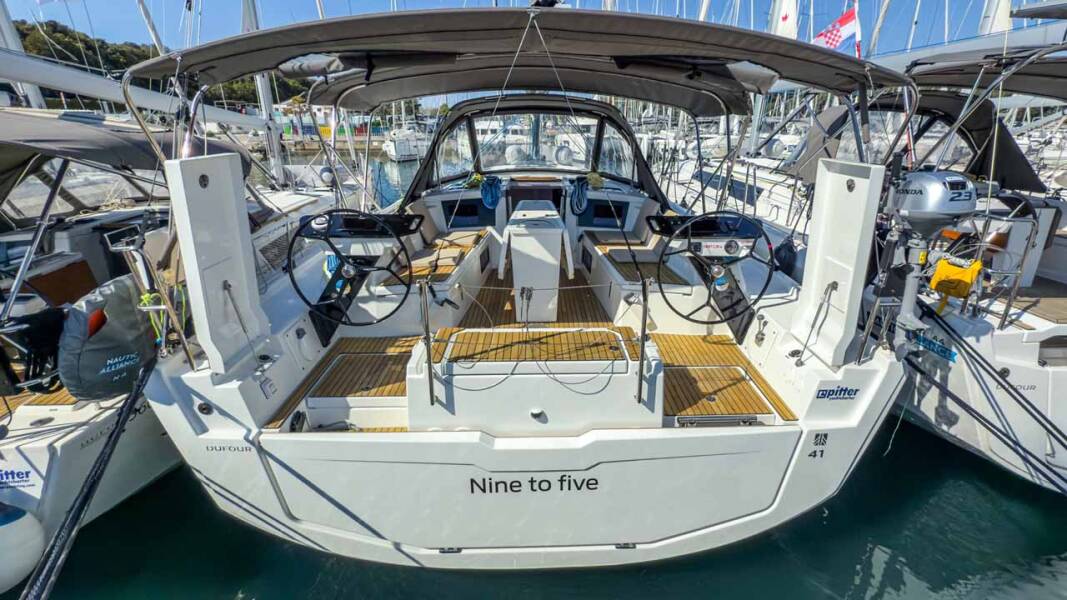 Dufour 41 Performance  | Nine to five