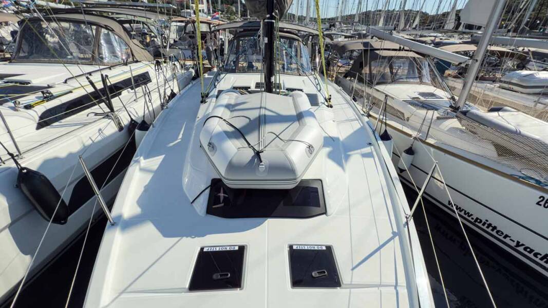 Dufour 41 Performance  | Nine to five