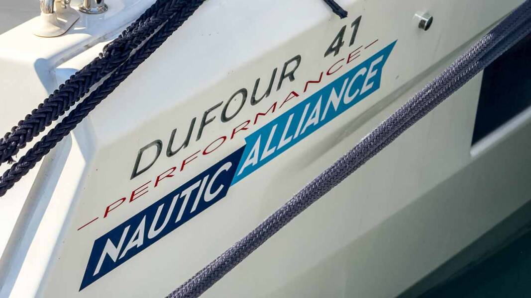 Dufour 41 Performance  | Nine to five