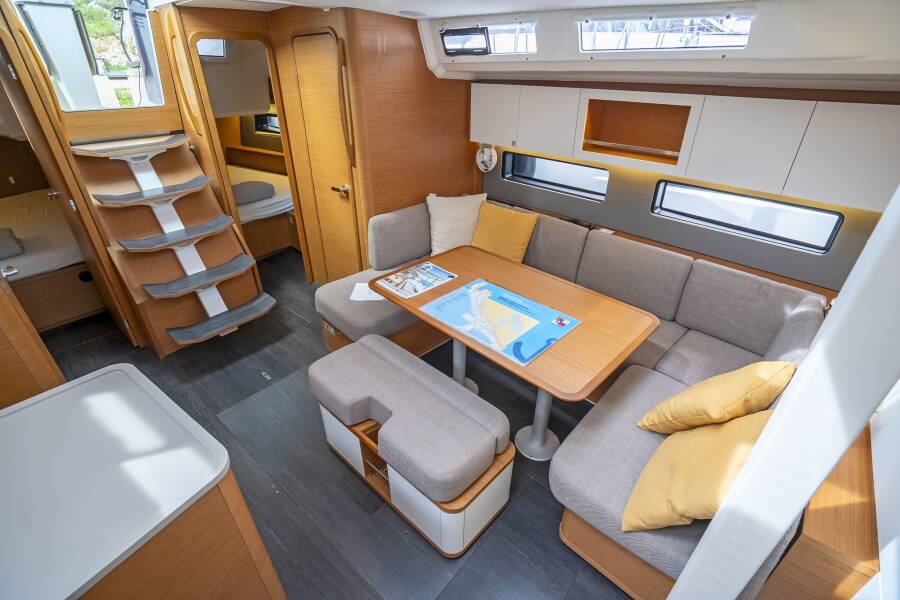 Dufour 41 | First Song