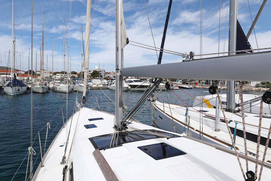 Dufour 412 GL  | Themisto