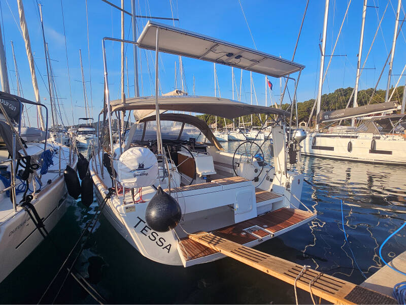 Dufour 412 GL  | Tessa