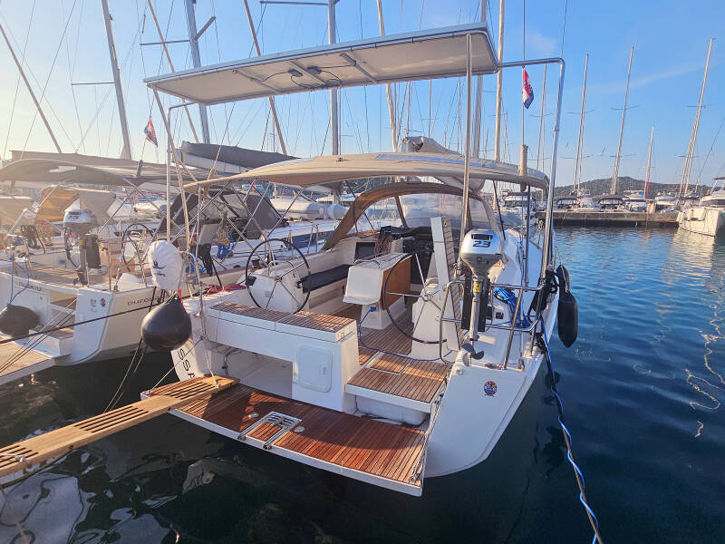 Dufour 412 GL  | Tessa