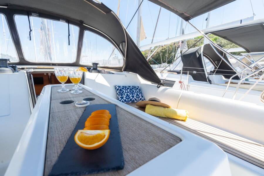 Dufour 412 GL  | Apus