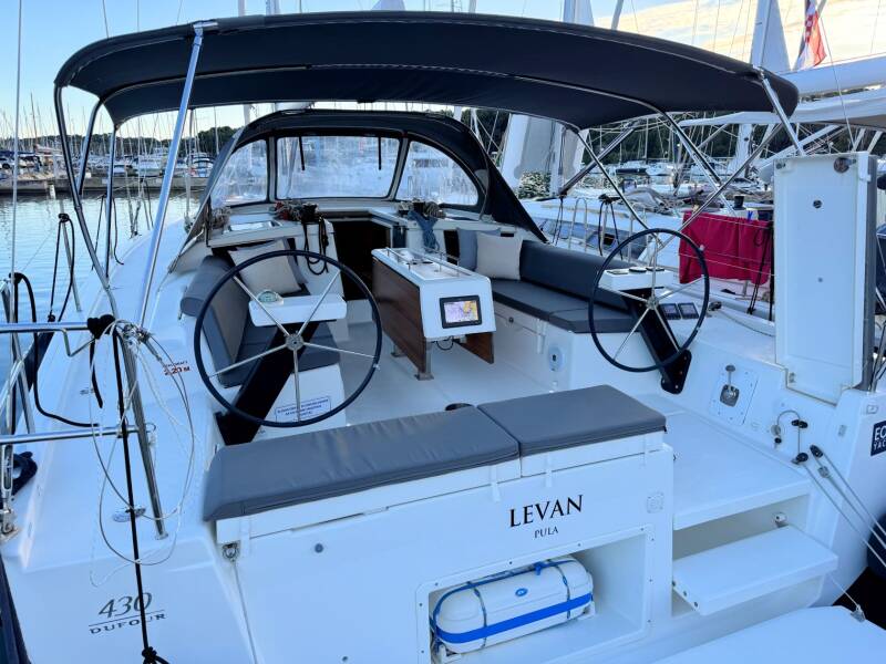 Dufour 430 GL  | Levan