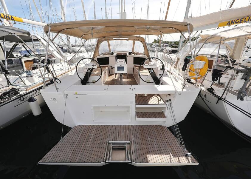 Dufour 430 GL  | Adriatic Office