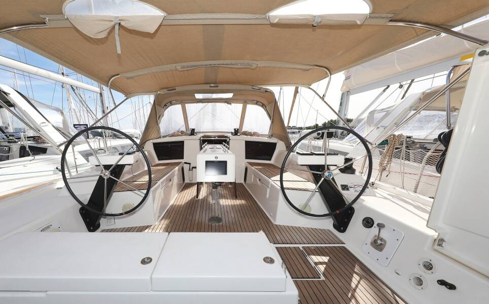 Dufour 430 GL  | Adriatic Office