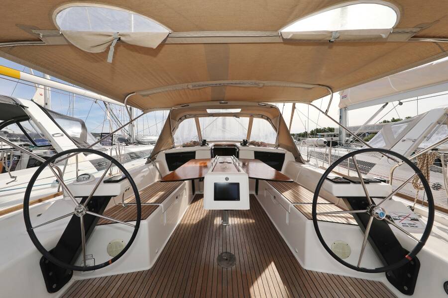 Dufour 430 GL  | Adriatic Office