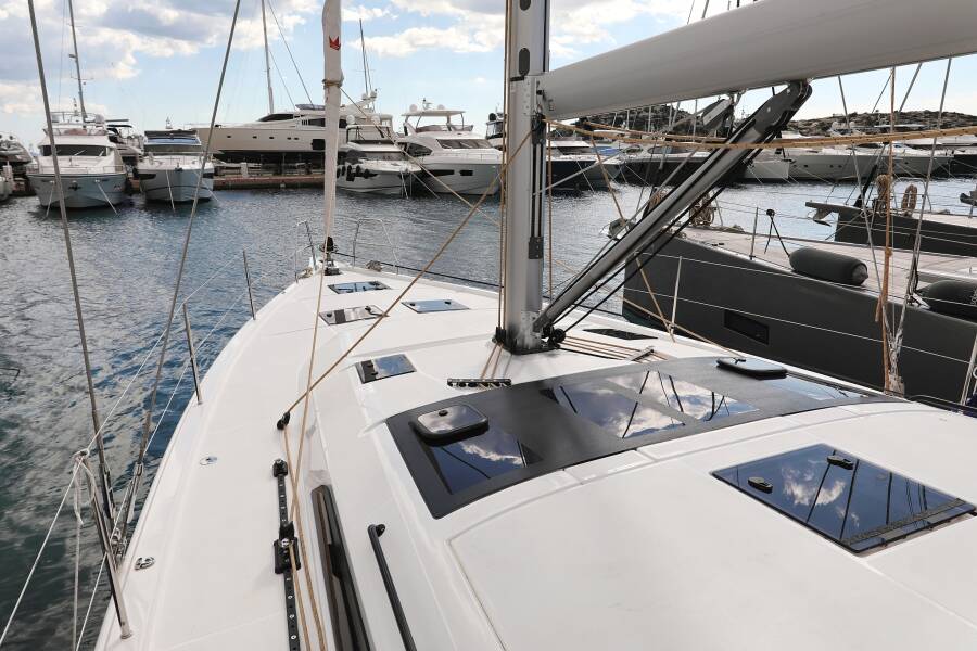 Dufour 470  | Tango