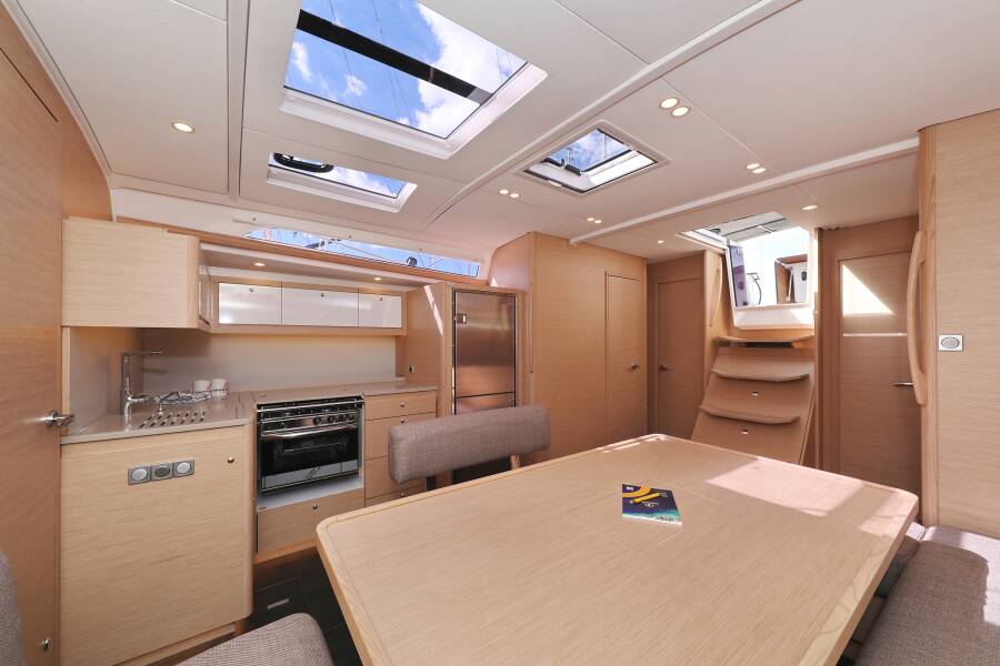 Dufour 470  | Tango