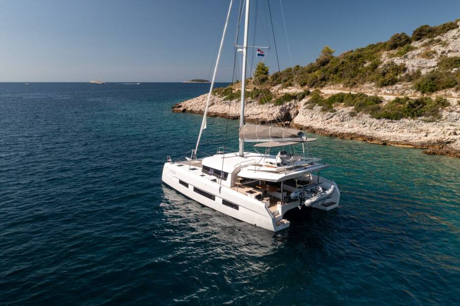 Dufour 48 Catamaran  | Uma