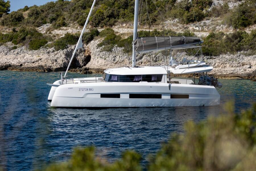 Dufour 48 Catamaran  | Uma