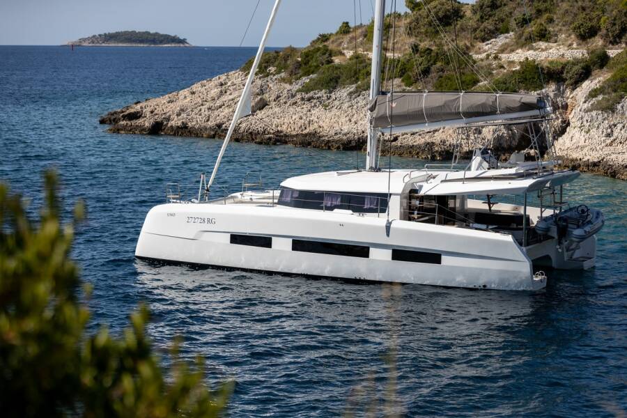 Dufour 48 Catamaran  | Uma