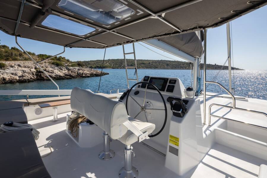 Dufour 48 Catamaran  | Uma