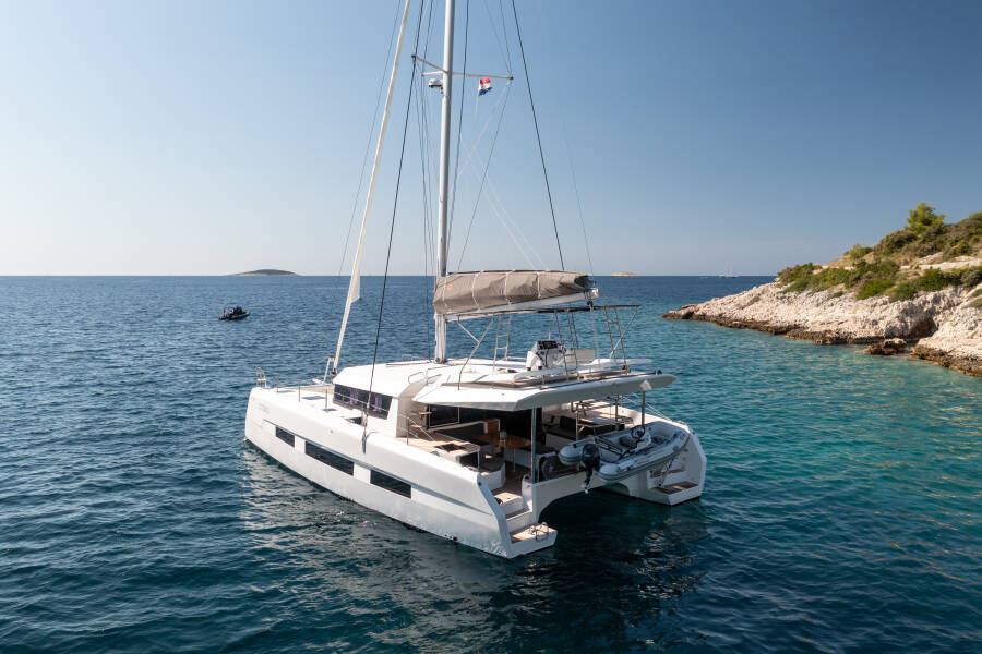 Dufour 48 Catamaran | Dreamland