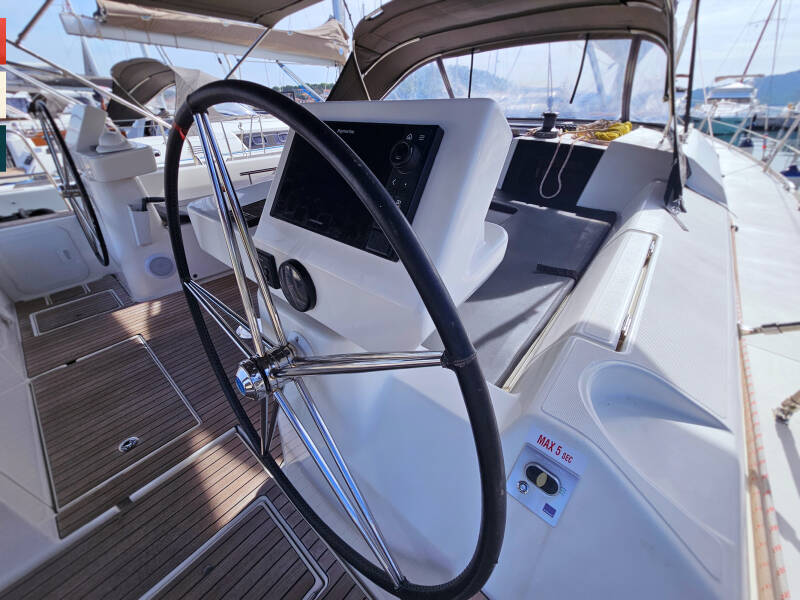 Dufour 520 GL  | Maestoso