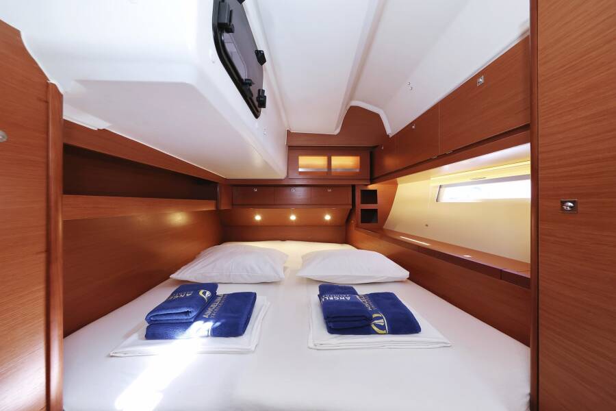 Dufour 520 GL | Lateja