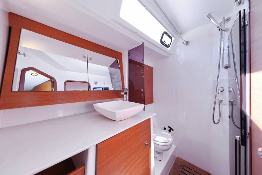 Dufour 520 GL | Lateja