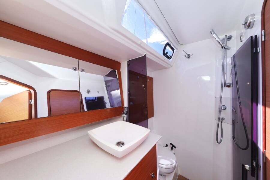 Dufour 520 GL | Lateja