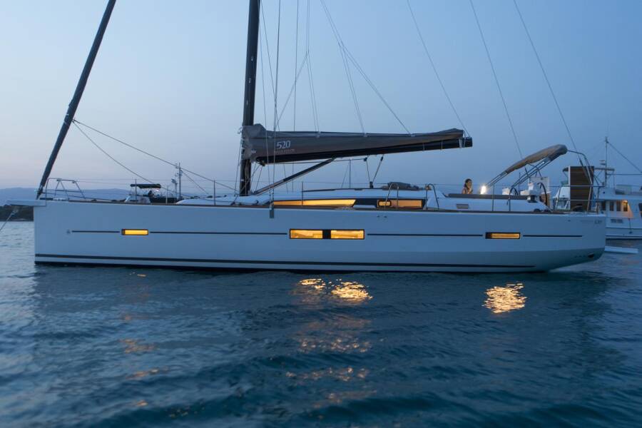 Dufour 520 GL  | Eurus