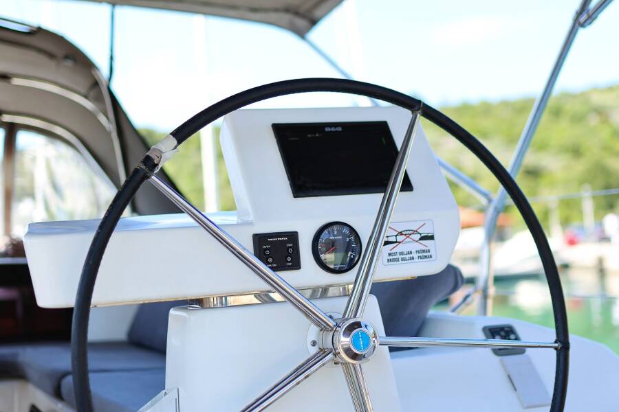 Dufour 520 GL  | Lateja