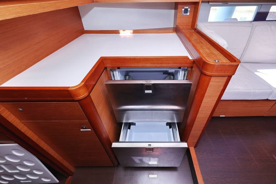 Dufour 520 GL  | Lateja
