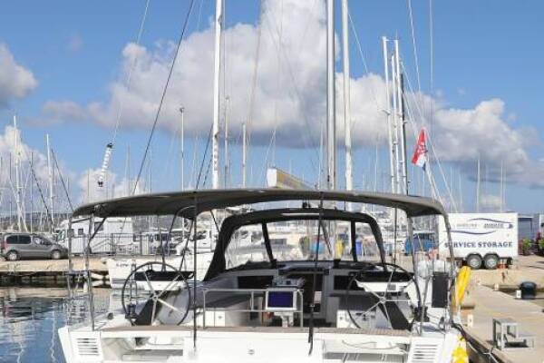 Dufour 530 | Graceful Dancer