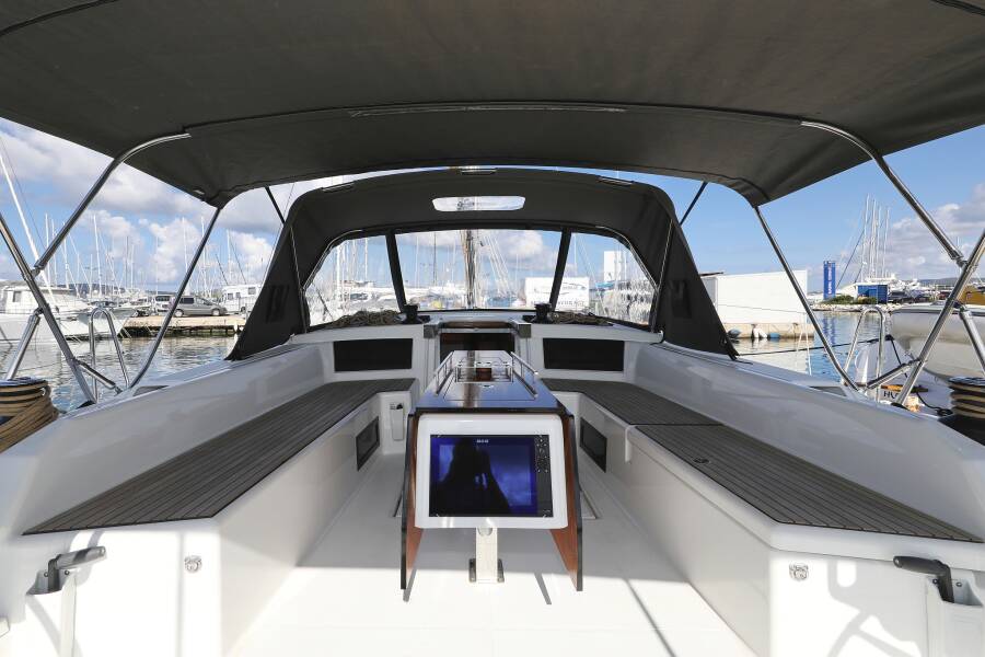 Dufour 530  | Blue Therapy