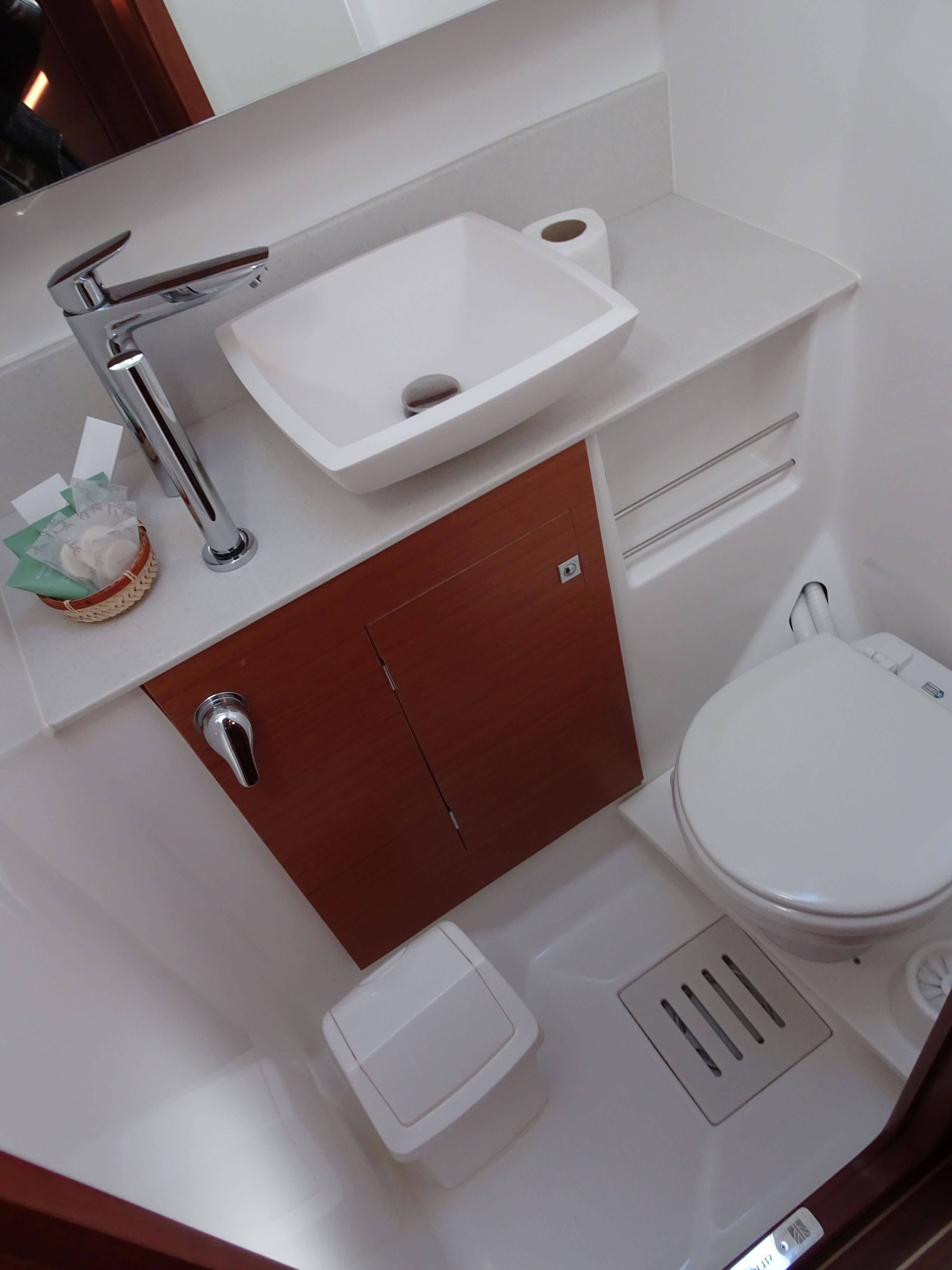 Dufour 56 Exclusive | Barmaley