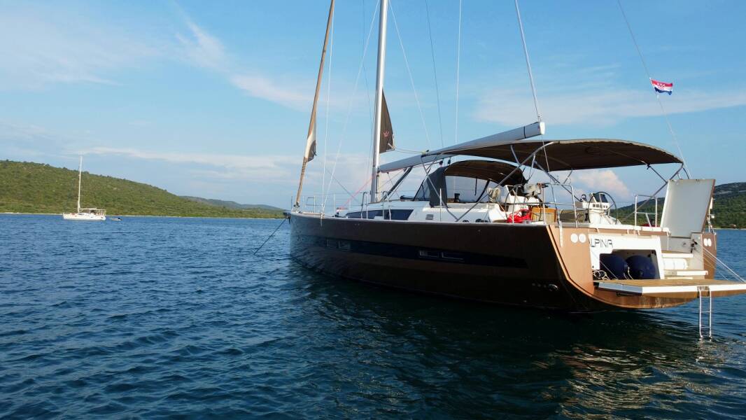 Dufour 56 Exclusive | Alpina