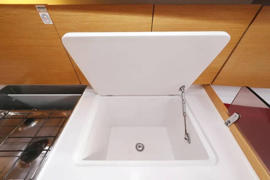 Elan 444 Impression | Abrakadabra