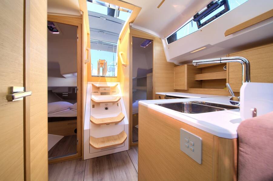 Elan E4  | Lipa