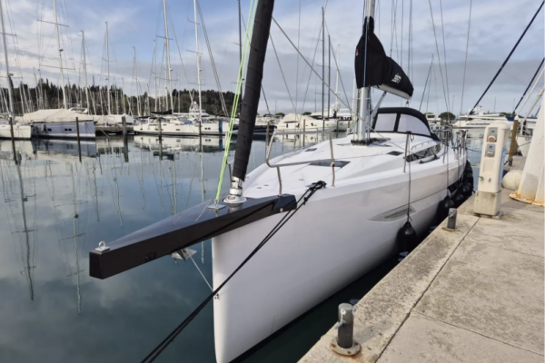 Elan e6 | Sailing grace