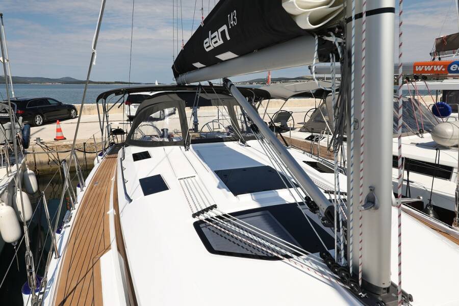Elan Impression 45  | Bava