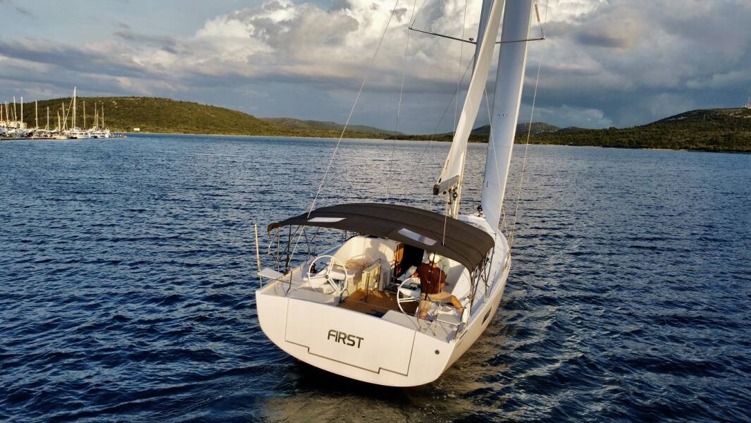 Elan Impression 45  | First