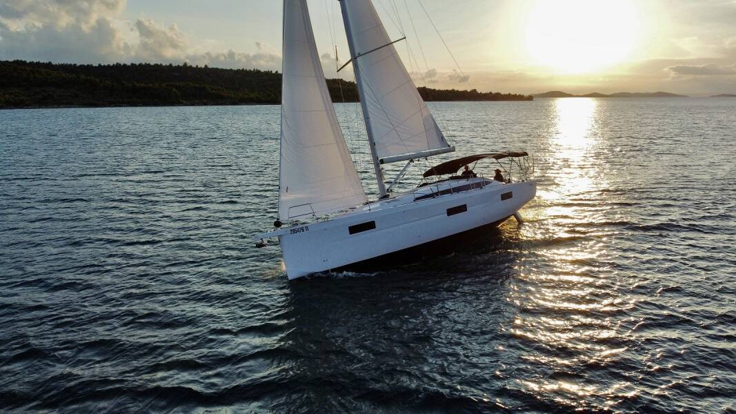 Elan Impression 45  | First