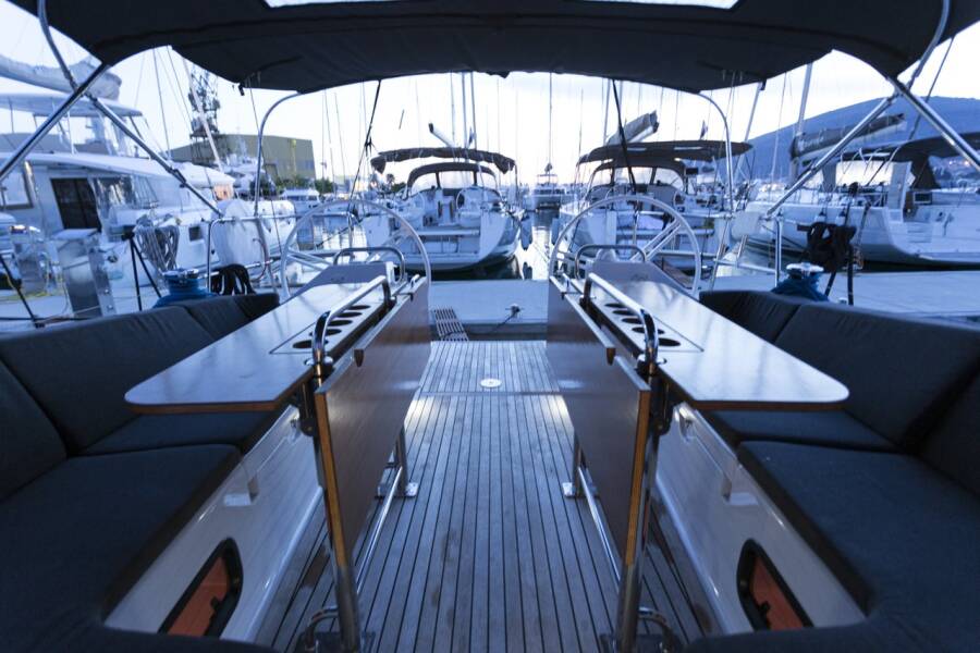 Elan Impression 45.1  | Bad Buoy