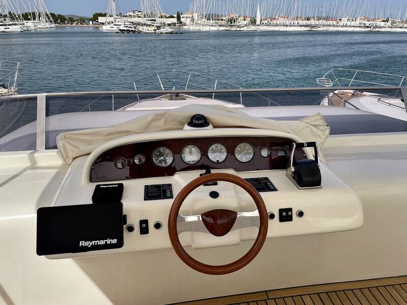 Eminence X6  | La Vie