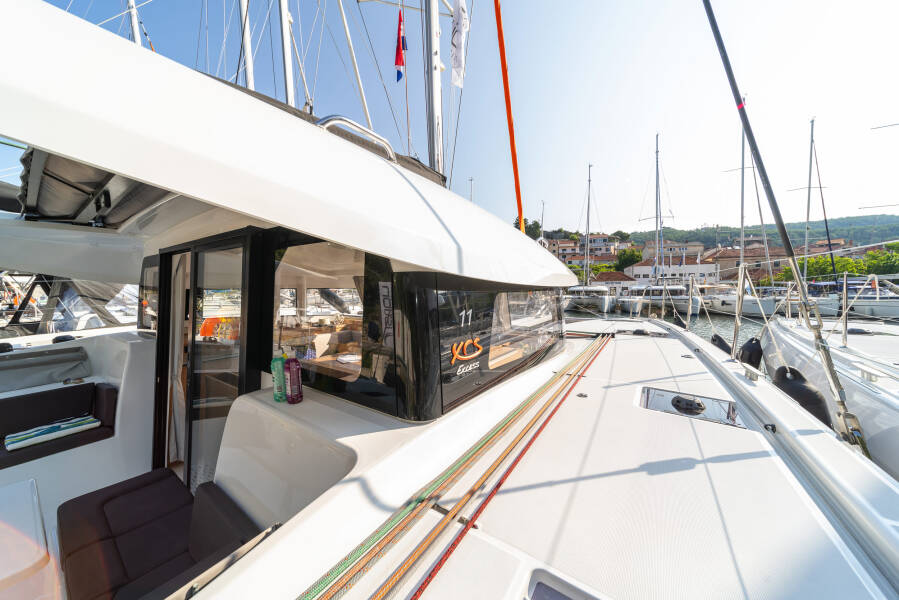 Excess 11 | First Sight