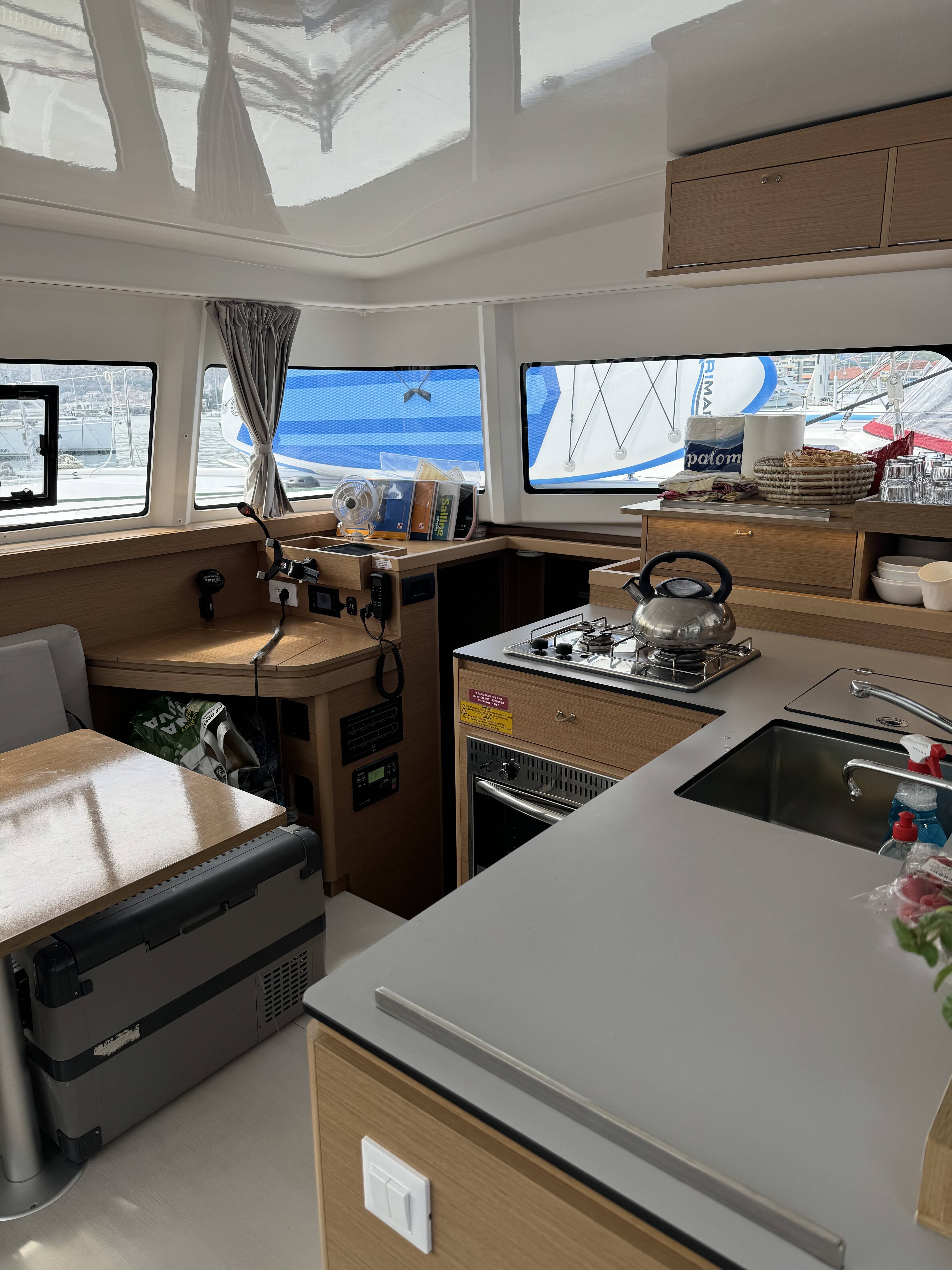 Excess 11 | White Ivy