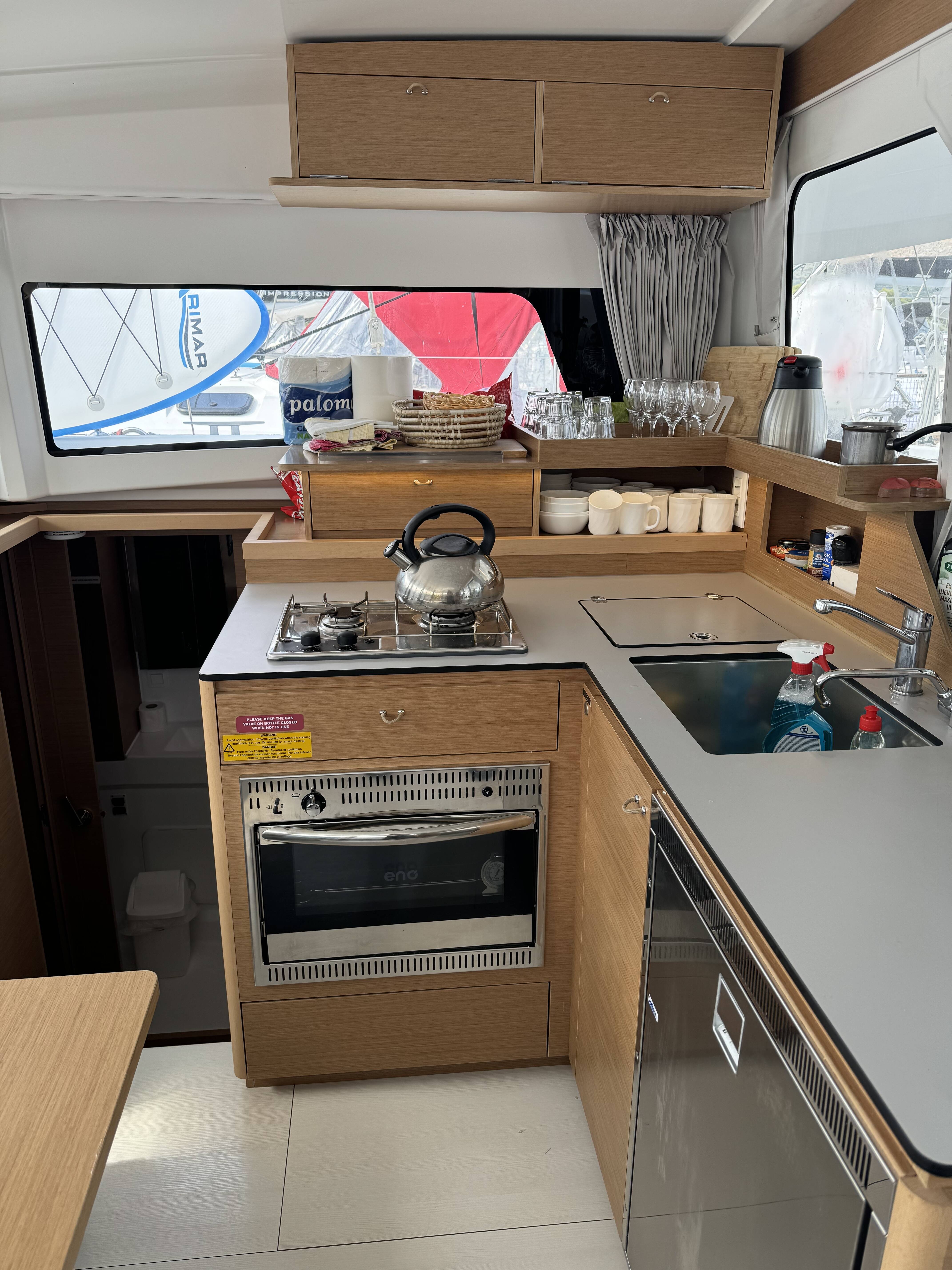 Excess 11 | White Ivy