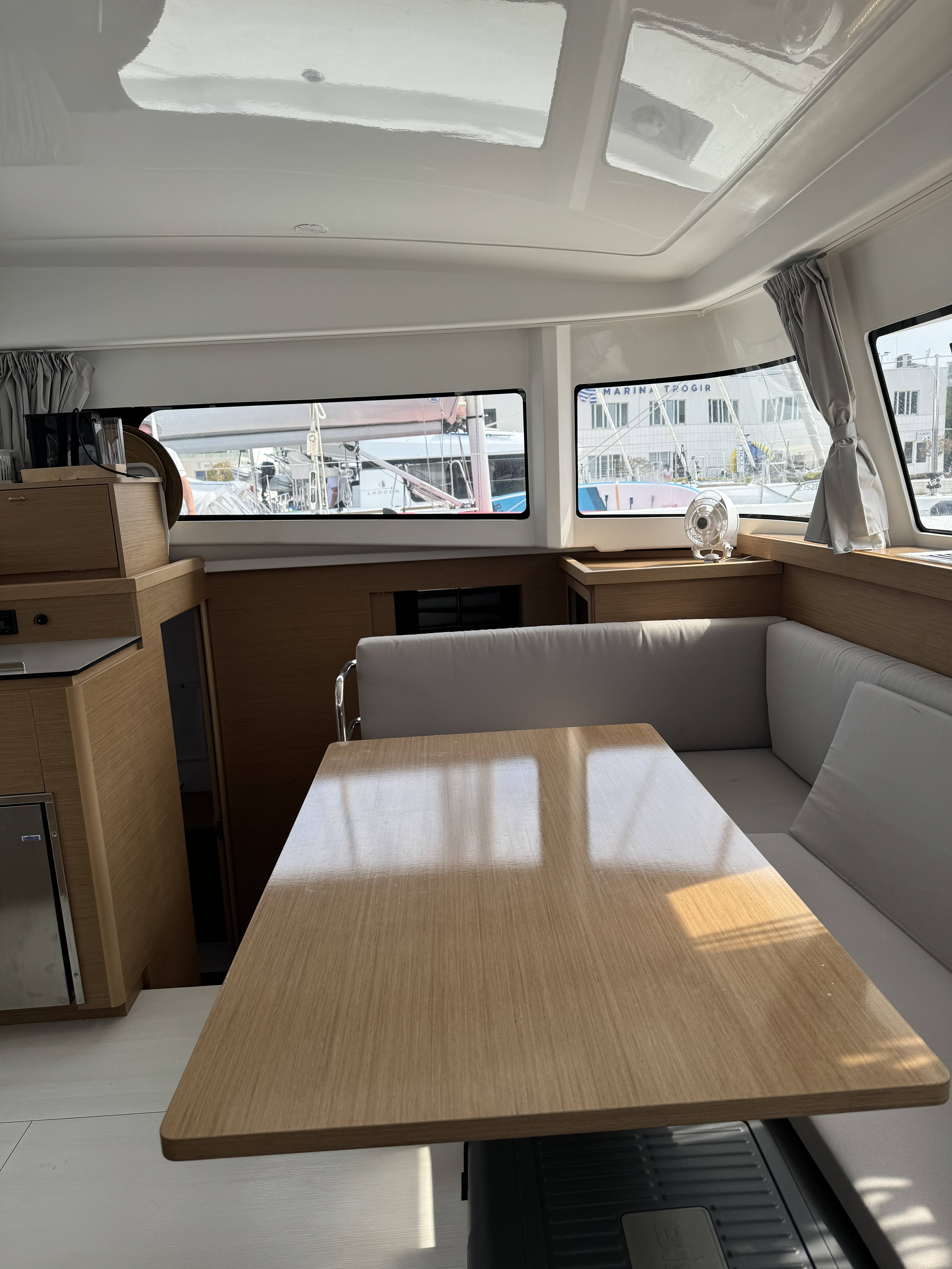 Excess 11 | White Ivy