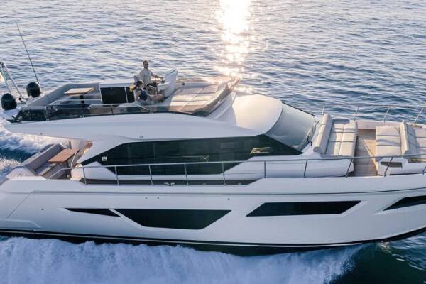 Ferretti Yachts 580 | Daeni