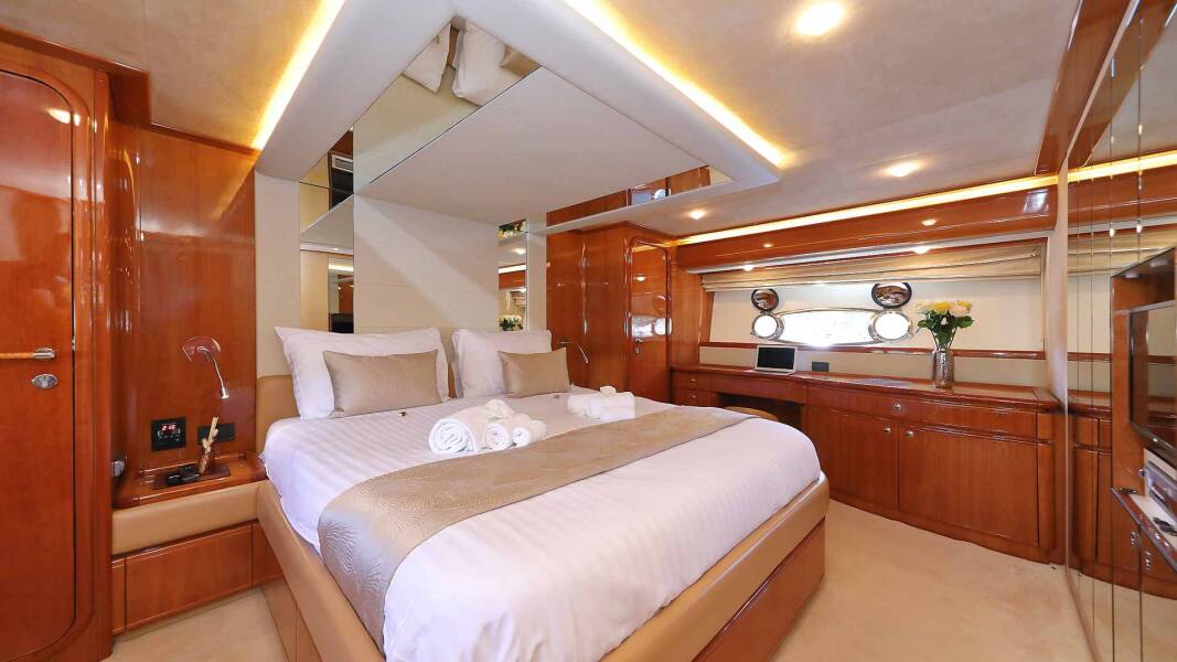 Ferretti Yachts 760  | Quo Vadis I