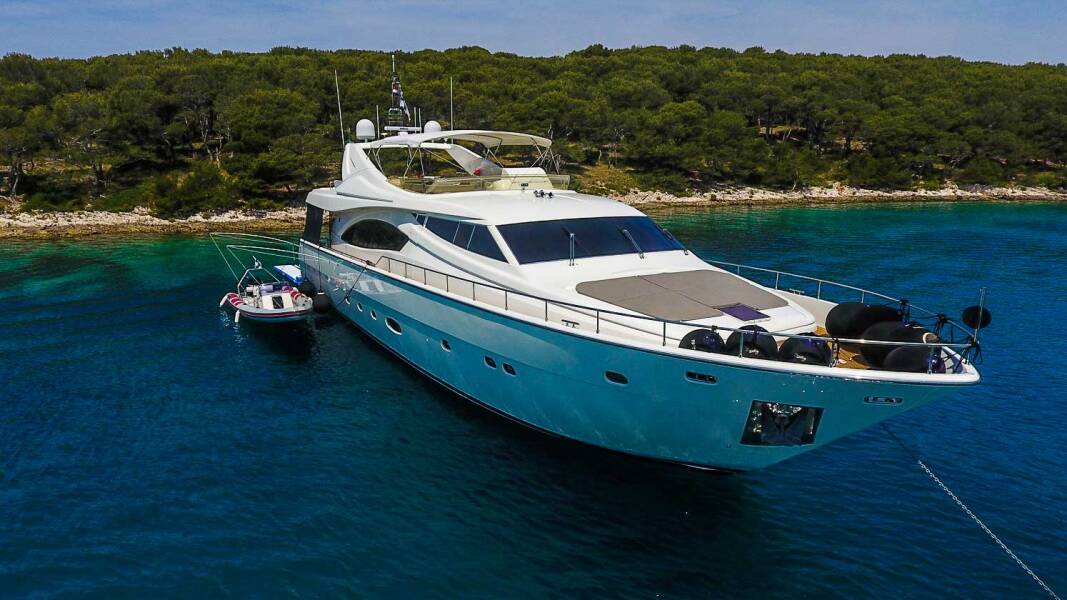 Ferretti Yachts 880  | Miss Katarina