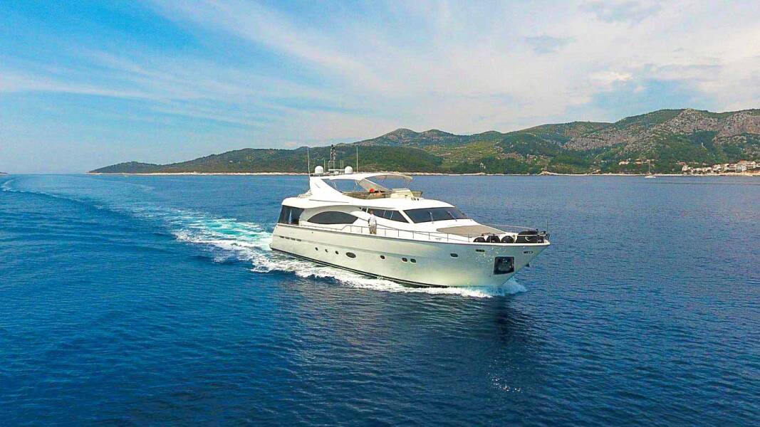 Ferretti Yachts 880  | Miss Katarina
